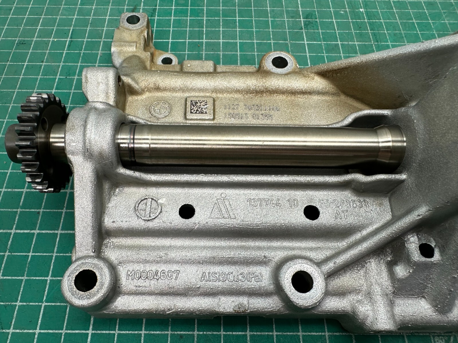 12-18 BMW N20 N26 2.0L ENGINE BALANCE SHAFT OIL PUMP ASSEMBLY 80k mi OEM