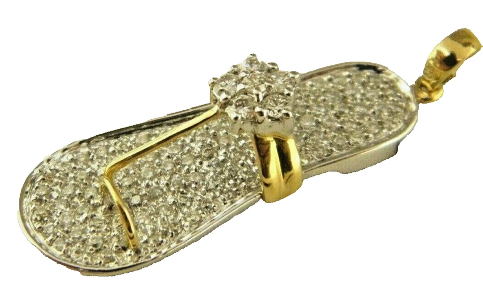 Colgante/dije de zapato con solapa abatible de diamante natural KTD en oro macizo de 14 K dos tonos Foto 4 de 4