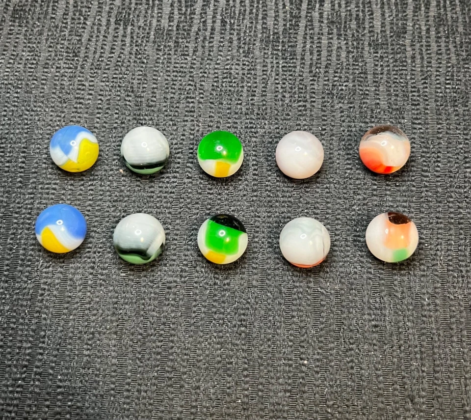 10 Vintage Vitro Agate Tri-lites, Conquers, and Tiger’s eye Marbles w/Display Bx - Image 2 of 4