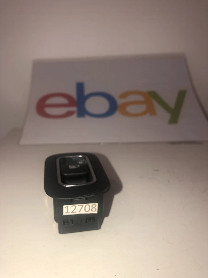 1679050201 Mercedes Benz A Class Window Control Switch - Image 2 of 3