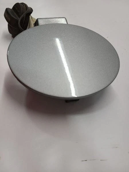 Hyundai Tucson 2010-2015 puerta de llenado de combustible gris Foto 3 de 4