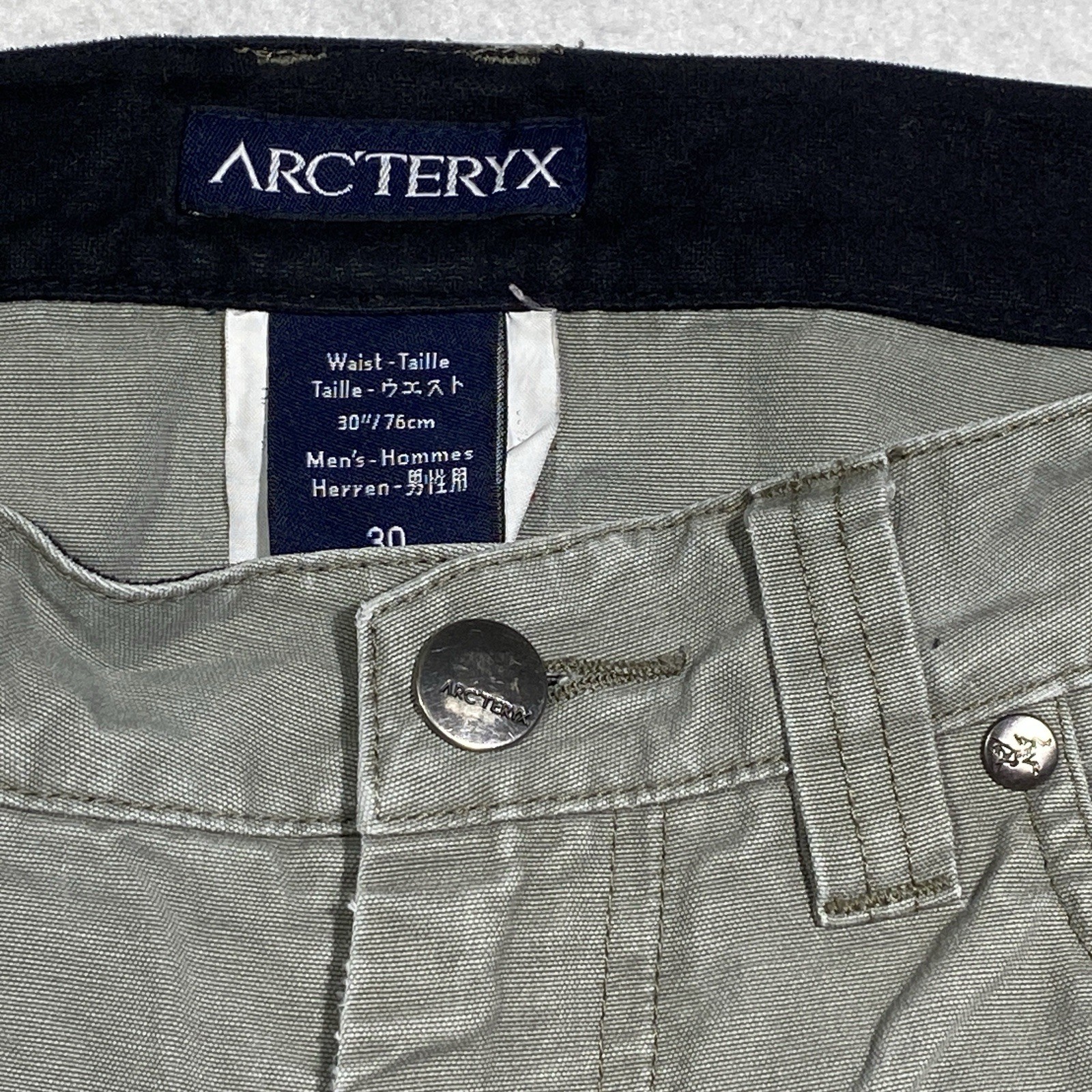 Arc'teryx Duck Canvas Shorts Mens 30 Gray Double Knee Pantaloncini Uomo
