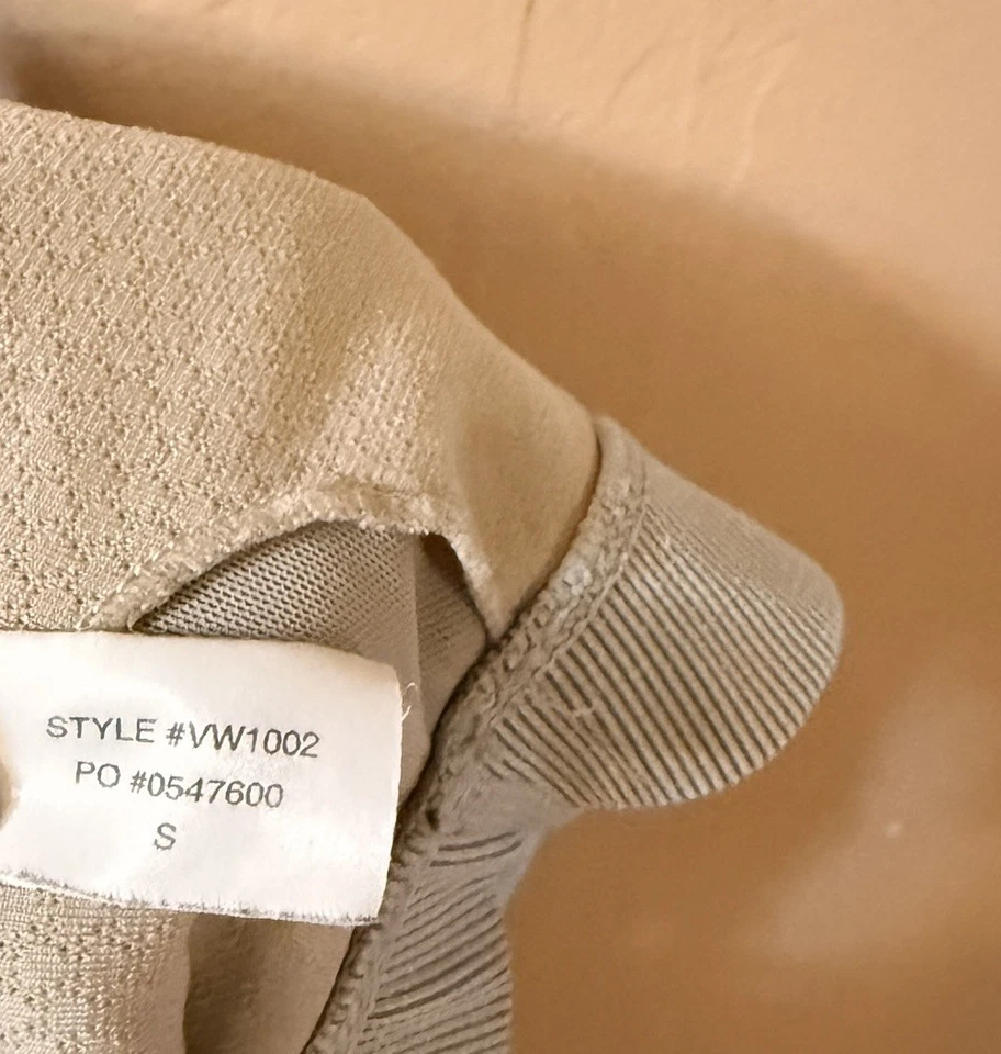 Ropa deportiva Vuori acanalada pequeña elástica minimalista Foto 4 de 4