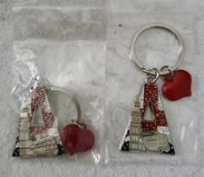 2x London Landmark Souvenir Alphabet Letters Name Sign Metal KeyRing Chain - A 