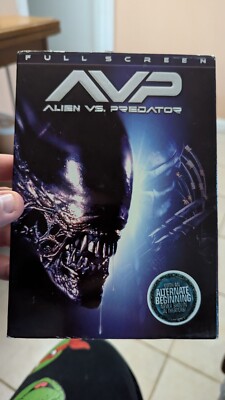 AVP: Alien vs. Predator Full Screen DVD Slipcover (SLIPCOVER ONLY-NOTHING ELSE)
