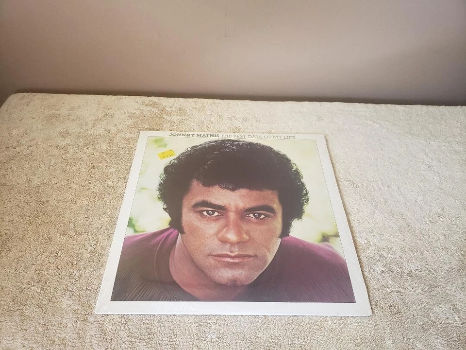 JOHNNY MATHIS ~ THE BEST DAYS OF MY LIFE ~ JC 35649 ~ 1979 ~ LP ~ EX/NM - Image 3 of 4