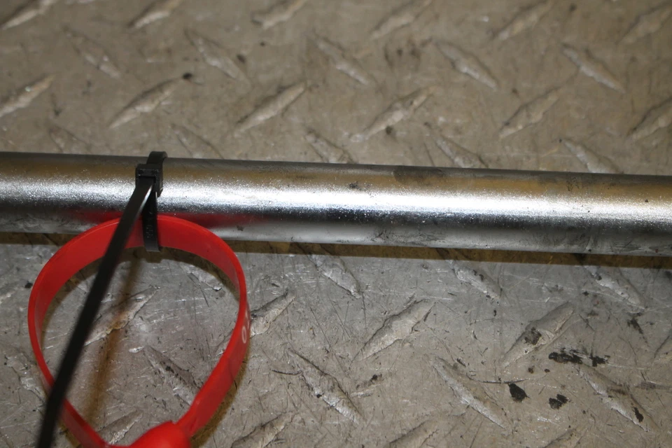 2007 年 YAMAHA ROYAL STAR 1300 XVZ1300 克拉巡回赛豪华后轴后轮轮 RIM PIVOT — 第 4/4 张图片