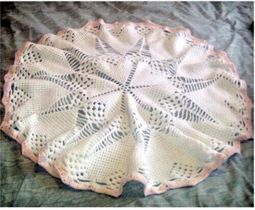 0525 Crochet Baby's Circular Doily Blanket 43ins Dia Aran - Vintage Pattern Copy - Picture 3 of 3