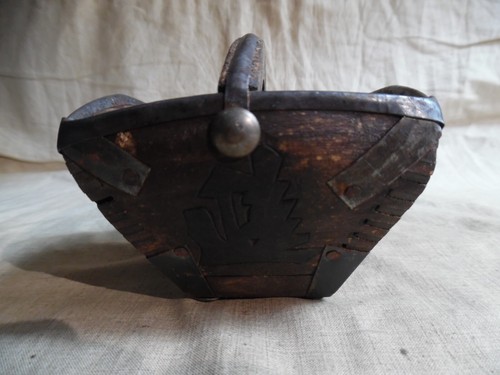 Antigua cesta de arroz china de madera y metal - Imagen 4 de 11