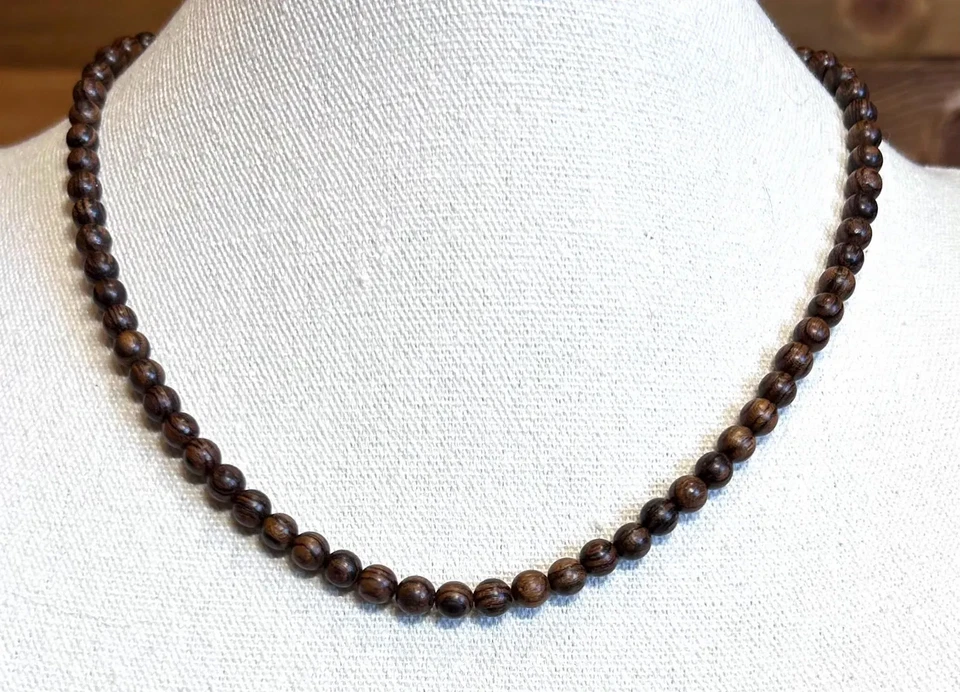 Collares de sándalo ébano, palo de rosa, piel de tigre, gargantillas de cuentas de madera 6 mm unisex Foto 3 de 4