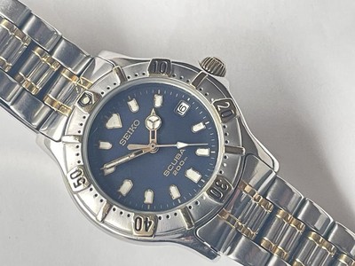 [美品 ]SEIKO SCUBA 200m ダイバーズ腕時計 7N35-6020 SEIKO Scuba 7N35 6020 Navy Dial Quartz Diver Watch Rotating