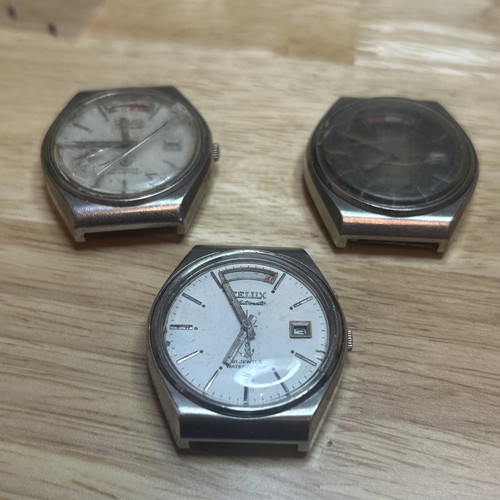 Vintage Telux Uhren zum Reparieren
