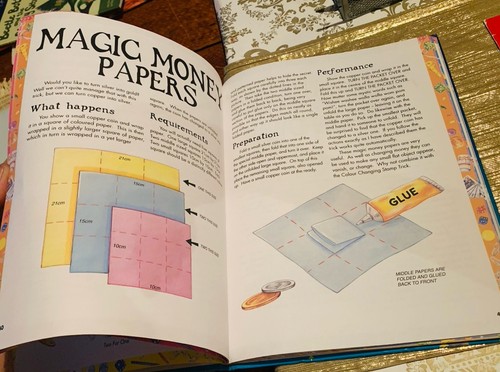 Vintage 1990s. Magic Book Lot - The Big Book of Magic & Chuck Jones Magic Tricks - Foto 10 di 24