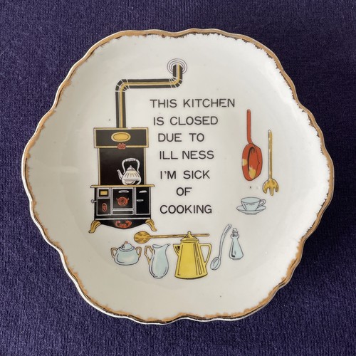 Vintage Novelty Plate ‘This Kitchen Is Closed Due To Illness’. Wall Hanging. - Picture 1 of 2