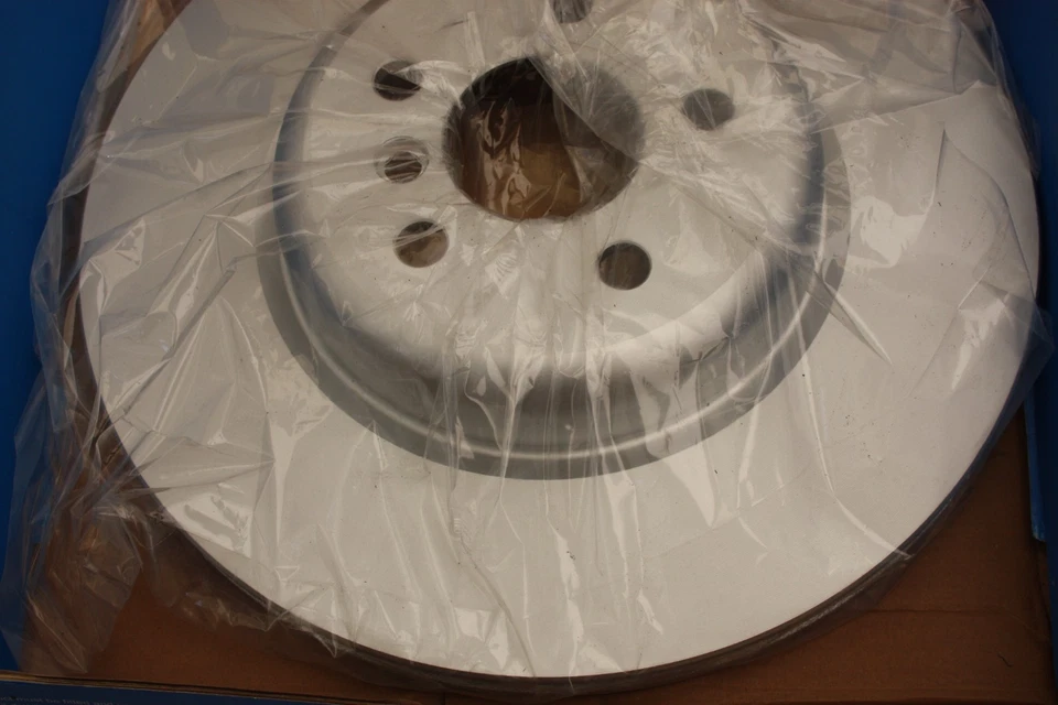 Disco de freno trasero izquierdo bmw x3 g01 6860925 original Foto 3 de 4