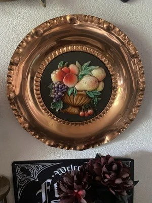 Assiette décorative en cuivre - Photo 1/4