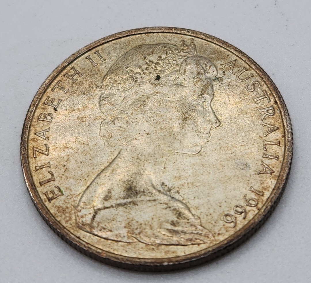VERY NICE 1966 Australia 80% Silver World Coin 50 Cents