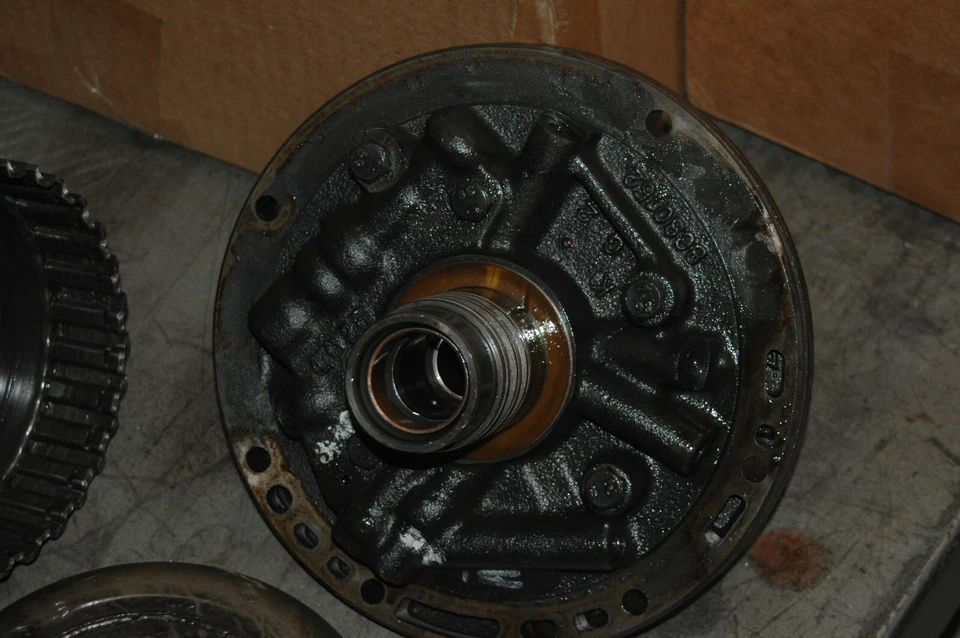 TH200 Pump V8  Pump Forward Drum DIRECT DRUM NON LOCKUP - Image 3 of 4