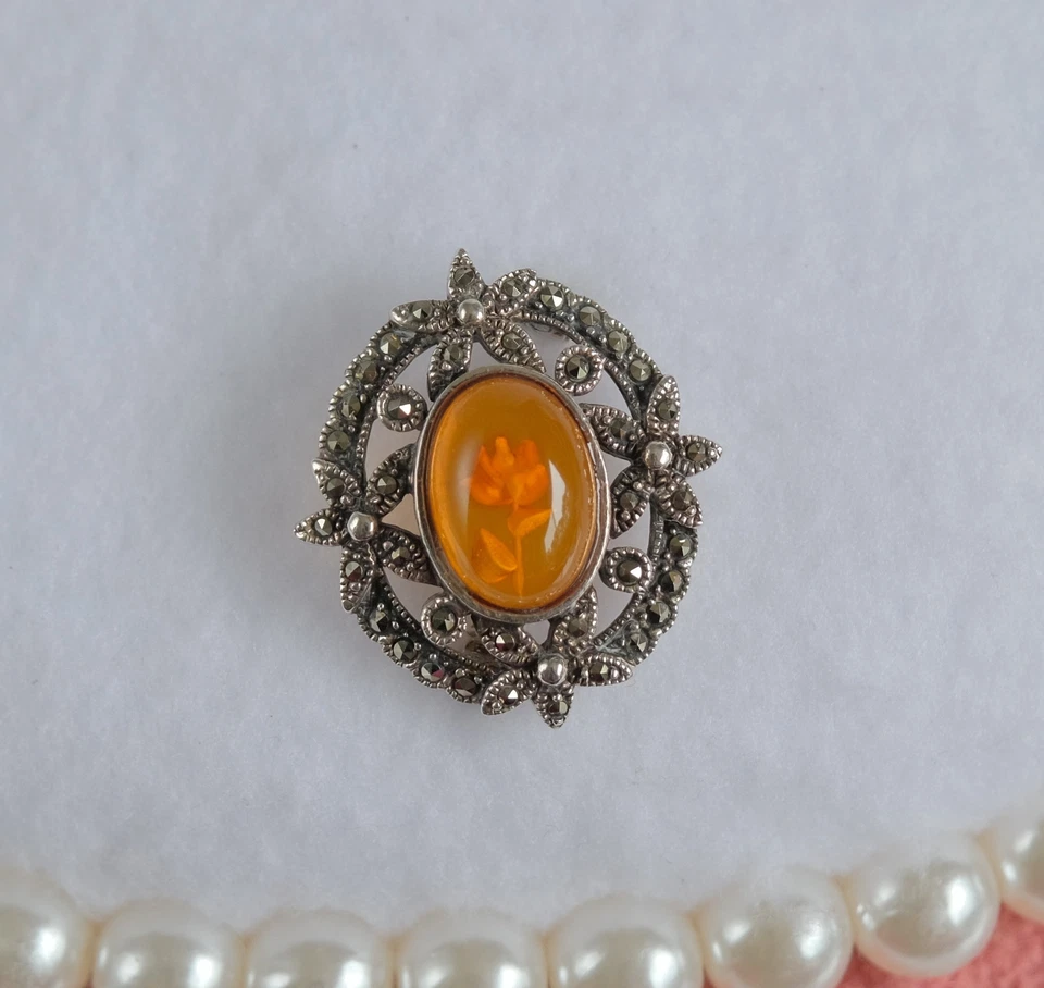 Broche de marcasita vintage de plata de ley 925 camafeo ámbar tallado al revés Foto 2 de 4