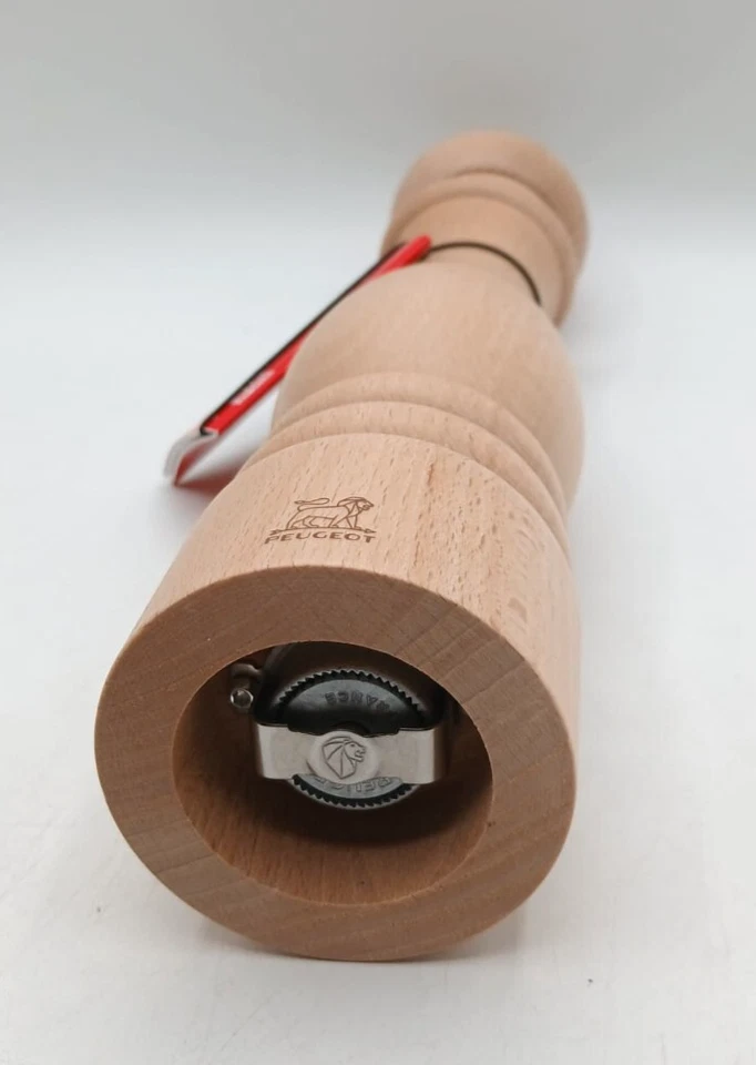 Molino de pimienta Peugeot Paris en madera natural 30 cm - 12 pulgadas Foto 4 de 4