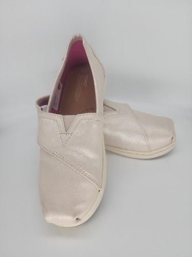 Toms Classic Tiny, Pale Gold Shimmer PU - Picture 6 of 7