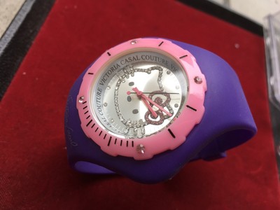 Montre Hello Kitty Victoria Casal Couture Originale - Bracelet Caoutchouc Argenté - Neuf Sans étiquette
