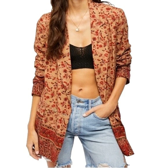 Free People 花卉女运动服