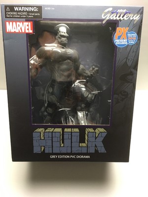 hulk pvc statue