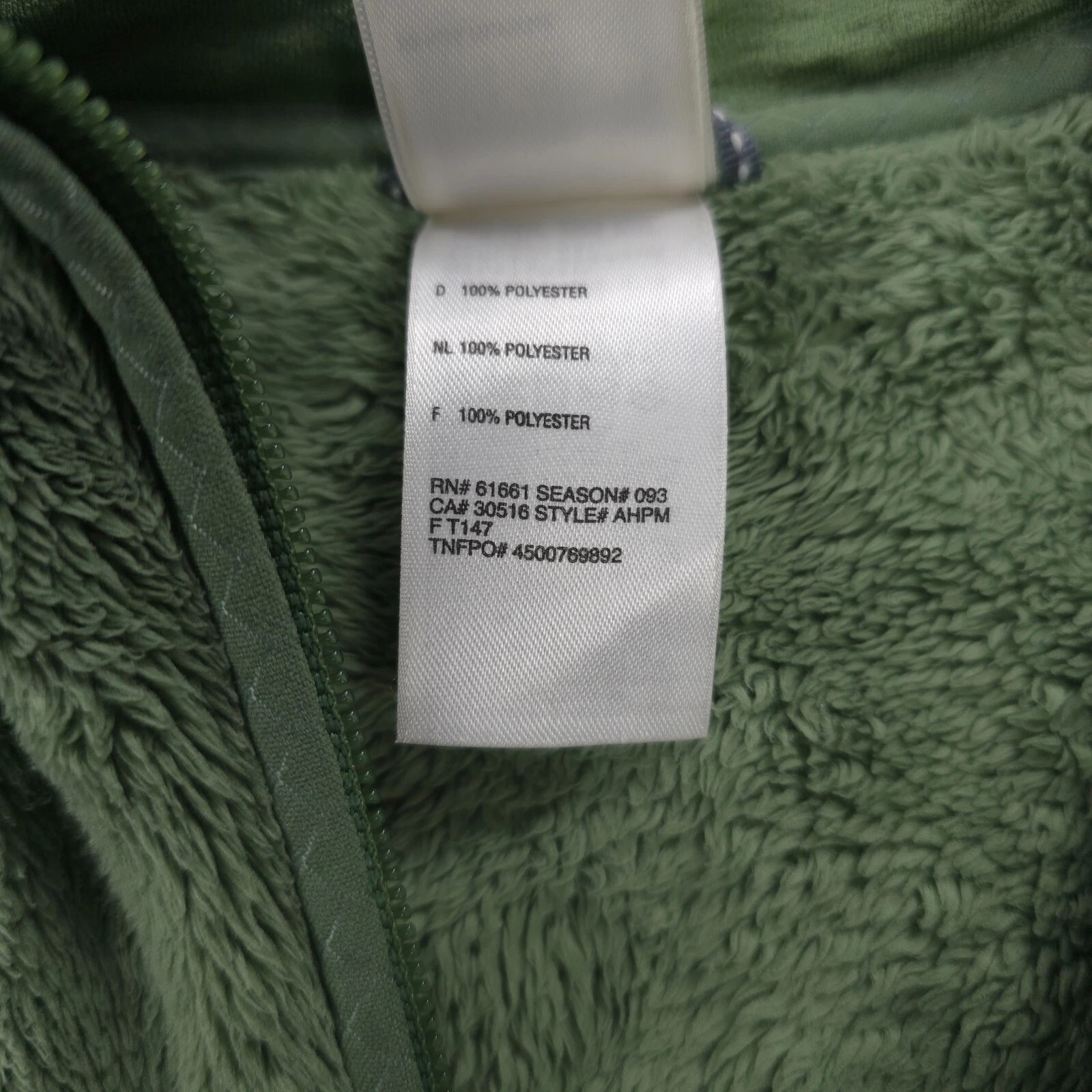 north-face mossbud fleece hike climb camp outdoors jacket