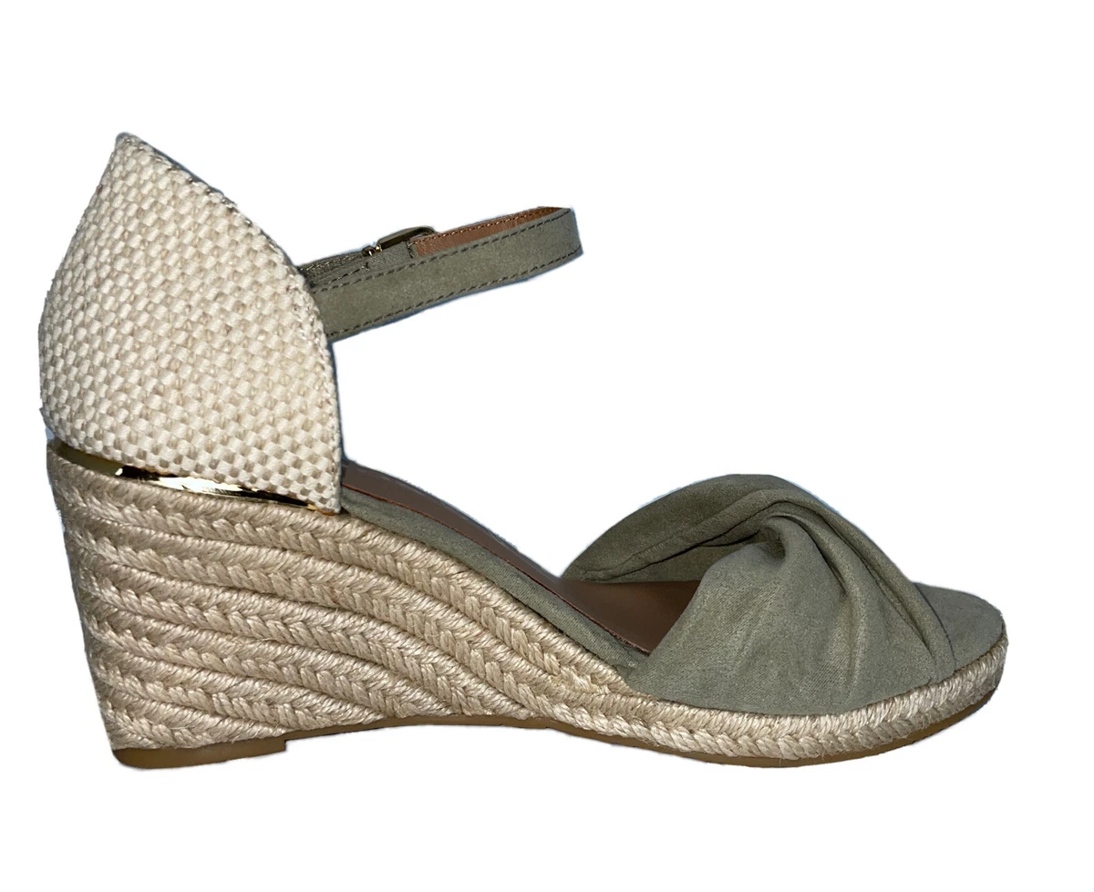 Tamaris Women's Vegan Sandal Bronze With Comfortable Heel