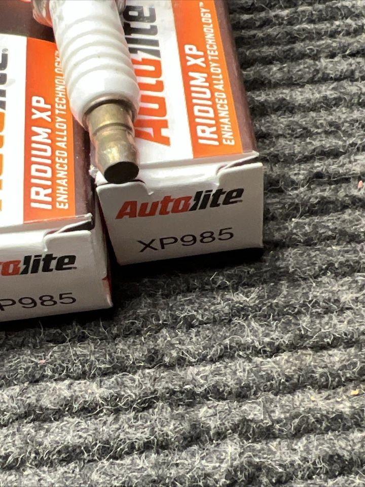 CAJA CUATRO (4) Bujías Autolite Extreme Iridium XP985 Foto 2 de 4