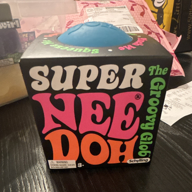 Brand new Schylling Super NeeDoh Groovy Glob 🔥🔥🔥🔥