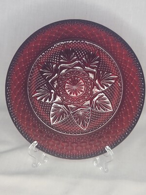 Cristal d'Arques Luminarc Red Ruby Glass 8'' Luncheon Salad Plates Holiday 