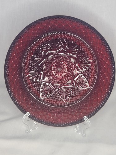 Cristal d'Arques Luminarc Red Ruby Glass 8" Luncheon Salad Plates Holiday