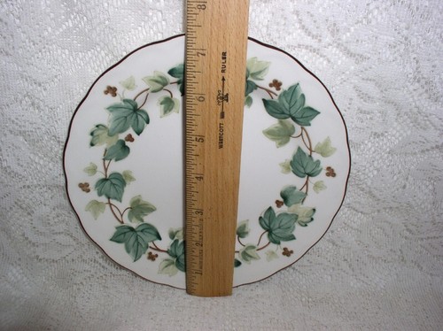 Plato de postre para ensalada de hiedra verde Nikko Greenwood excelente estado de uso ligero - Imagen 3 de 3