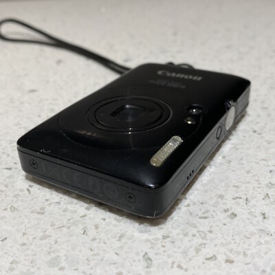 Canon IXUS 100 IS 12.1mp 3x Zoom Compact Digital Camera (+ Genuine