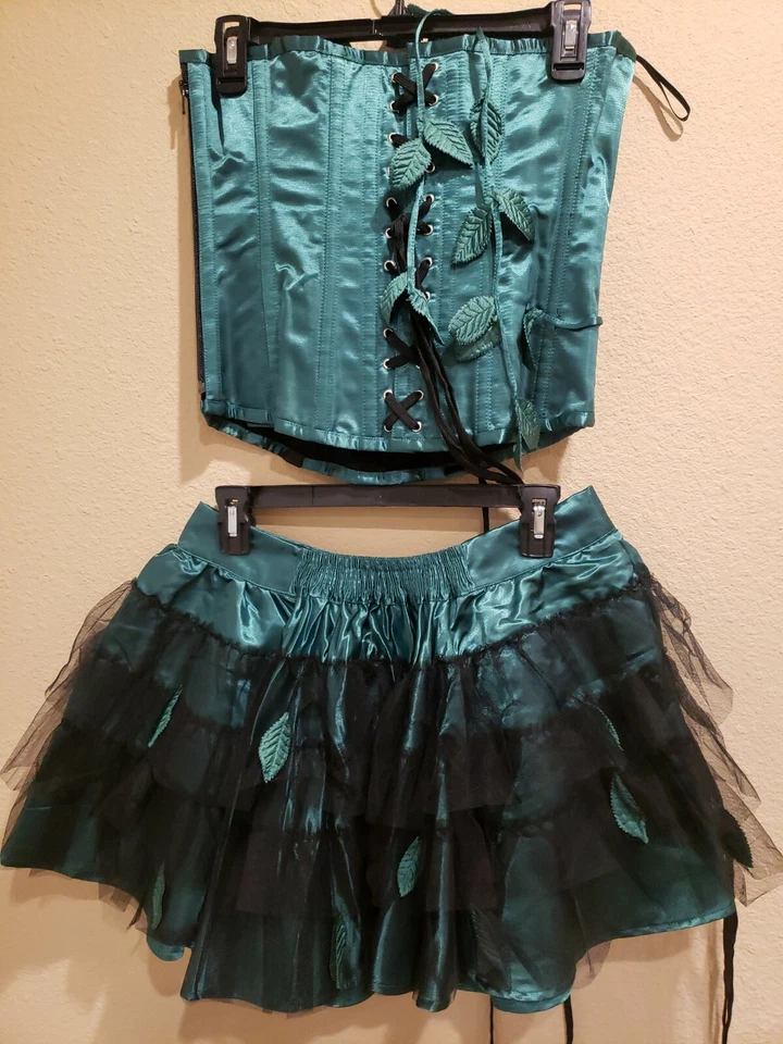 Green Ivy Sexy Women's Costume size S/M - Image 2 of 4
