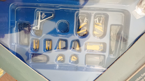 Corgi Aviation AA33203 McDonnell F-4J Phantom "BLUE ANGELS" Ltd Edition No.1 NEW - Picture 5 of 7