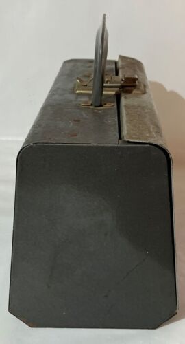 VINTAGE METAL STORAGE CASH BOX HINGED LID UNUSUAL SHAPE DISTRESSED SWIVEL HANDLE - Picture 2 of 8