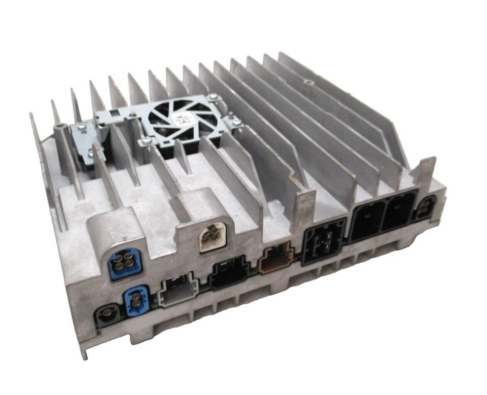 Unidad de cabina de vehículo (VCU) 2025 GMC Yukon módulo de control de infoentretenimiento y radio Foto 3 de 4