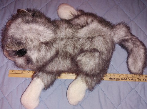 Folkmanis Timber Wolf Hand Puppet SWJ15-003FM - Picture 13 of 14
