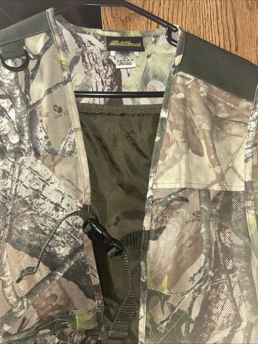 FIELDLINE Real Tree Camo Hunting Vest Small (34-36) w/ BUILT-IN PADDED SEAT EUC - Picture 2 of 7
