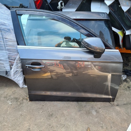 AUDI A3 8V 2013 2017 TÜR VORNE FAHRERSEITE RECHTS IN GRAU OHNE SPIEGEL