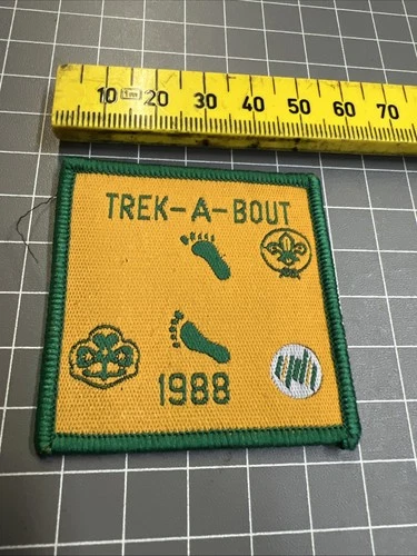 VINTAGE BOY SCOUTS PATCH BADEN POWELL CUBS VENTURER TREK A BOUT 1988 C
