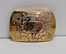 VINTAGE CAM & CO. - GOLD TONE BELT BUCKLE /  FLORAL & SCROLL ENGRAVING DESIGN
