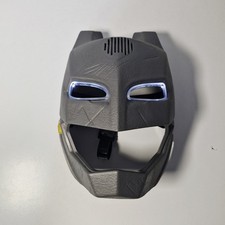 Dawn of Justice Batman Voice-Changer Light UP Talking Helmet 2015 Mattel TRSTED