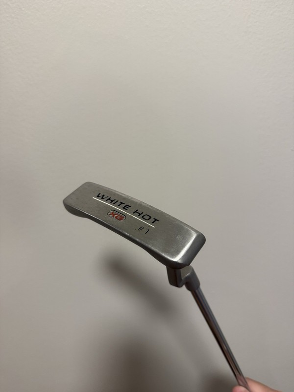 Odyssey White Hot XG 1 Putter | 34” | Great condition