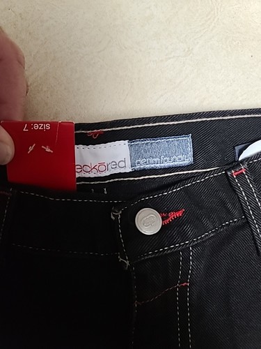 Ecko Red Black Denim Hip Hop Jean Shorts Womans/Jrs Size 7 W30 Big E Pocket - Picture 3 of 6
