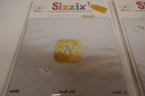 Sizzix Simple Impressions cartella goffratura monogramma lettere B,C,N&S NUOVO sigillato - Foto 2 di 6