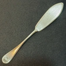 Oneida WR Wm A Rogers Silverplated Butter Knife Spreader SHELL 1898